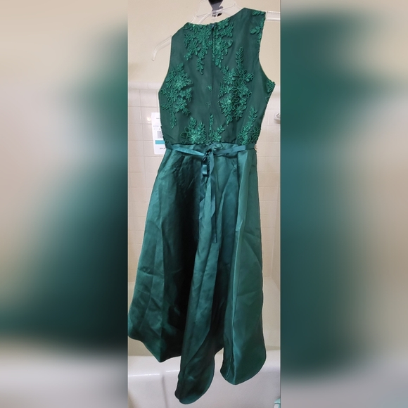 Girl's green lace & satin prom formal dress by Rare Editions from Macy's Size 16 - Picture 10 of 16